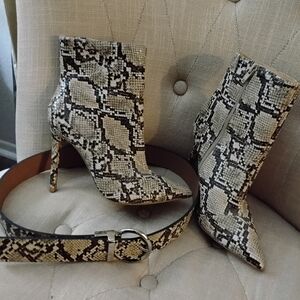 Express Snakeskin Patterned Heeled Boots Small Size Belt